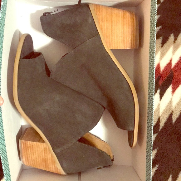 Ankle Boots Suede SALE!! - Picture 2 of 5